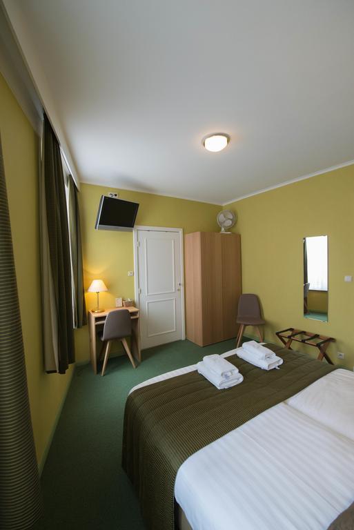 ברוז' Hotel Groeninghe מראה חיצוני תמונה