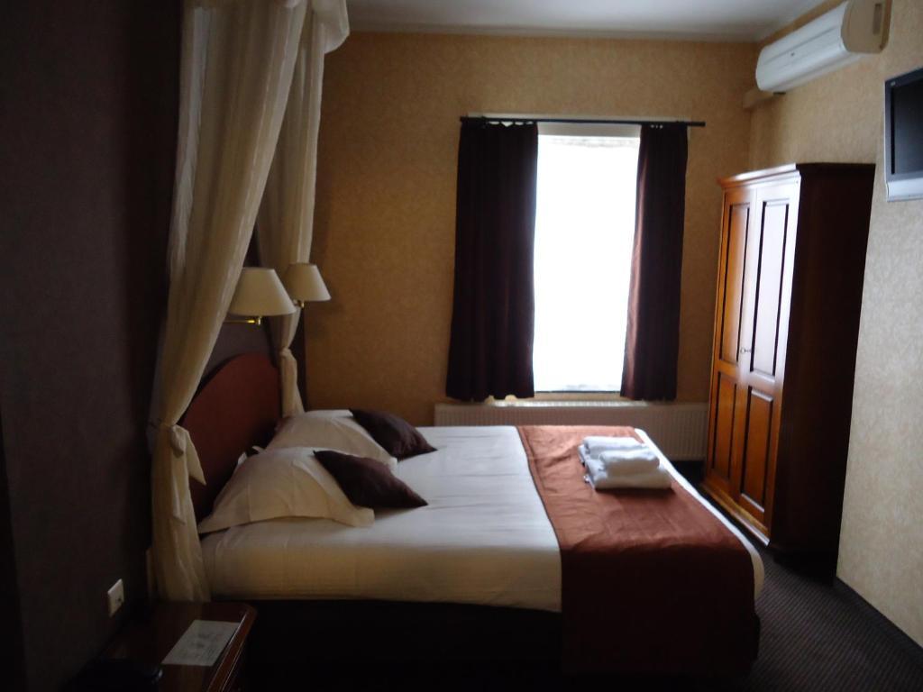ברוז' Hotel Groeninghe מראה חיצוני תמונה