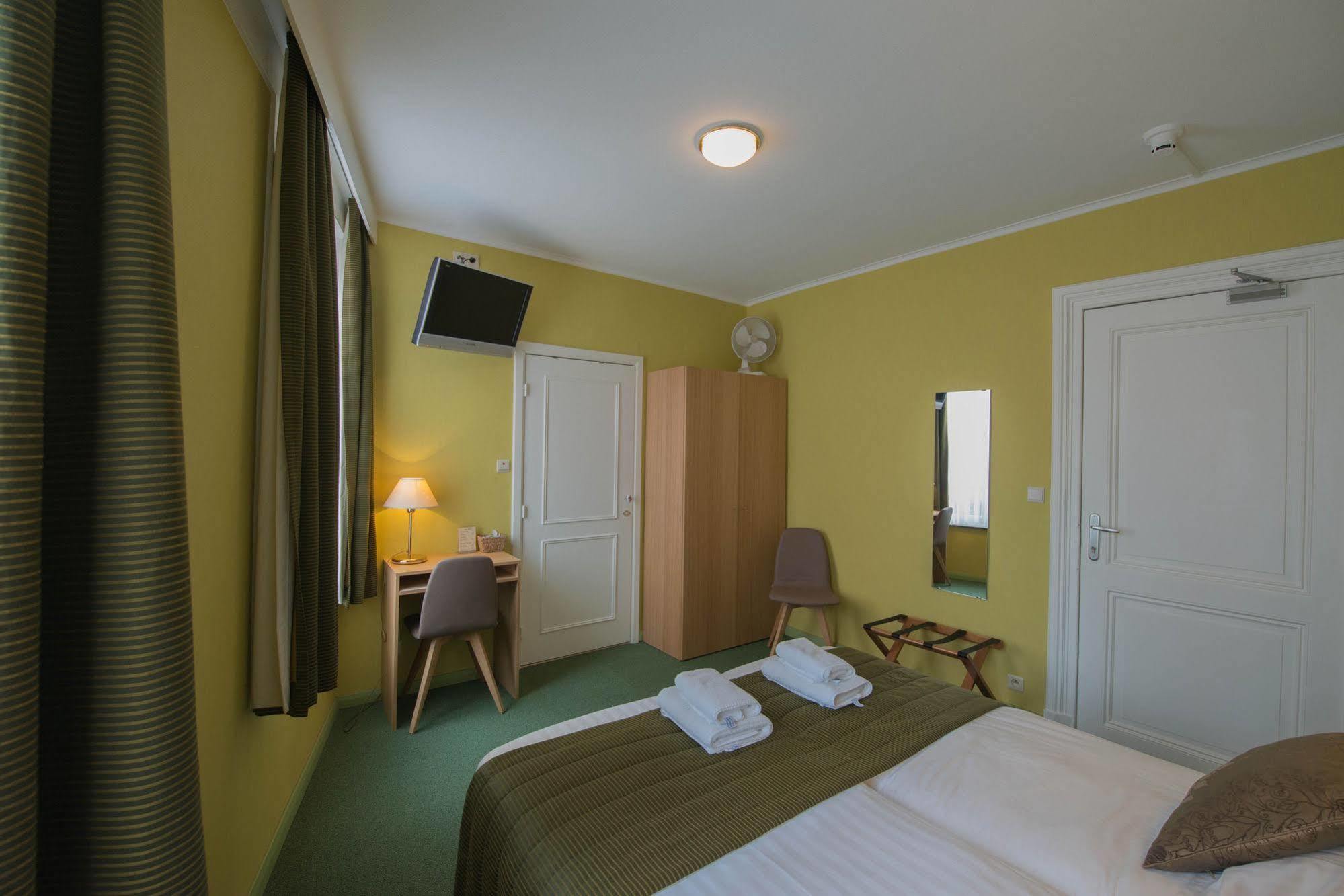 ברוז' Hotel Groeninghe מראה חיצוני תמונה